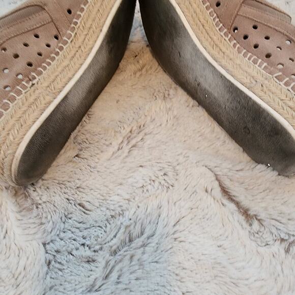 STEVE MADDEN BEIGE SUEDE LOAFER SIZE 7 - Picture 11 of 12
